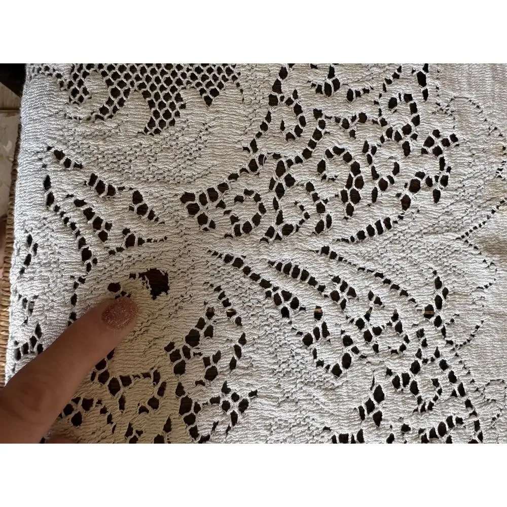 Vintage Ivory Lace Tablecloth 77”x50” Floral Medallion Picot Edge Rectangle